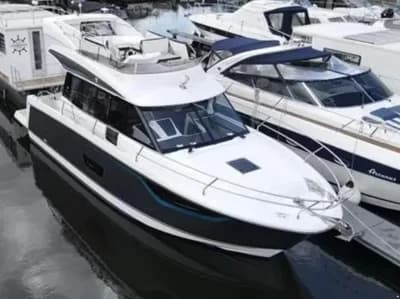 Jeanneau NC 38 Fly 2
