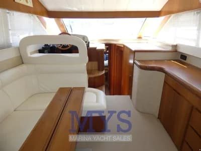 Cayman Yachts 42 FLY 3