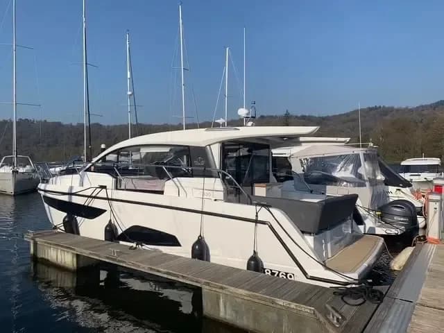 2019 Sealine C330 Boat for Sale in Bowness-on-Windermere