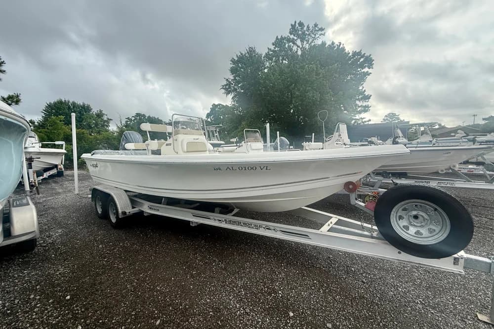 2021 Bulls Bay 2200