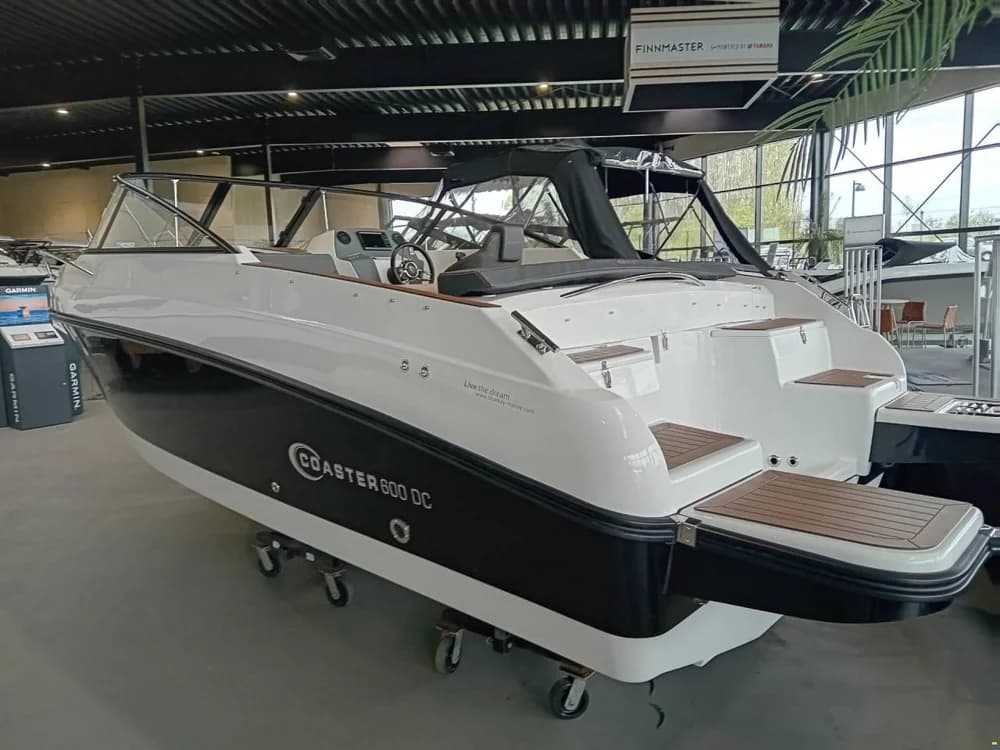 Coaster 600 DC - 100 HP Yamaha