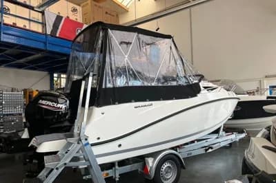 Quicksilver 505 Cabin 2