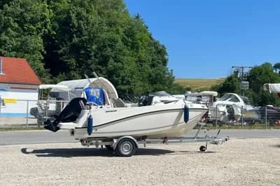 Quicksilver 505 Cabin 3