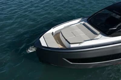 Astondoa 577 Coupe 2