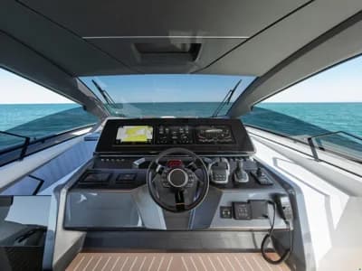 Astondoa 577 Coupe 3