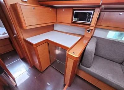DUFOUR 520 GRAND LARGE 3