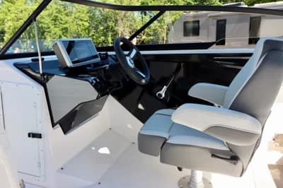 2023 Yamaha Boats AR250 3