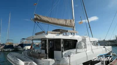 Bali 4.4 BALI CATAMARÁN 2