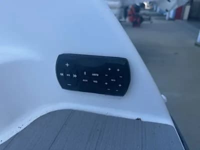 2022 Yamaha Boats AR250 2
