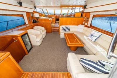 2002 Johnson Pilothouse 70 Motor Yacht 3