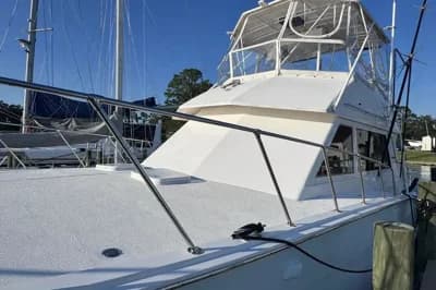 1981 Hatteras 43 Convertible 2