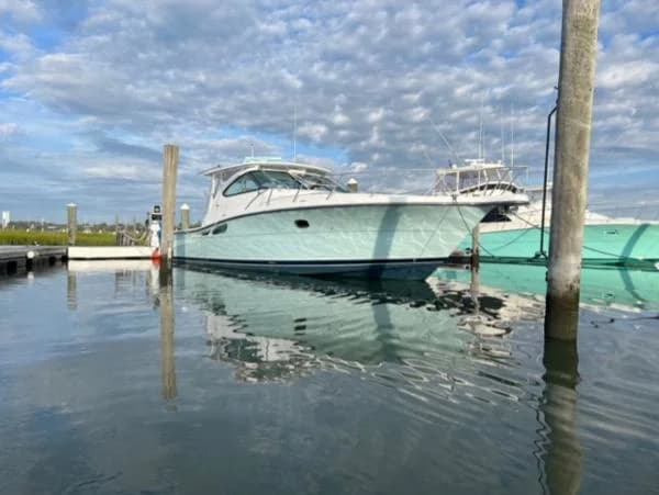 2005 Tiara Yachts 4200 Open