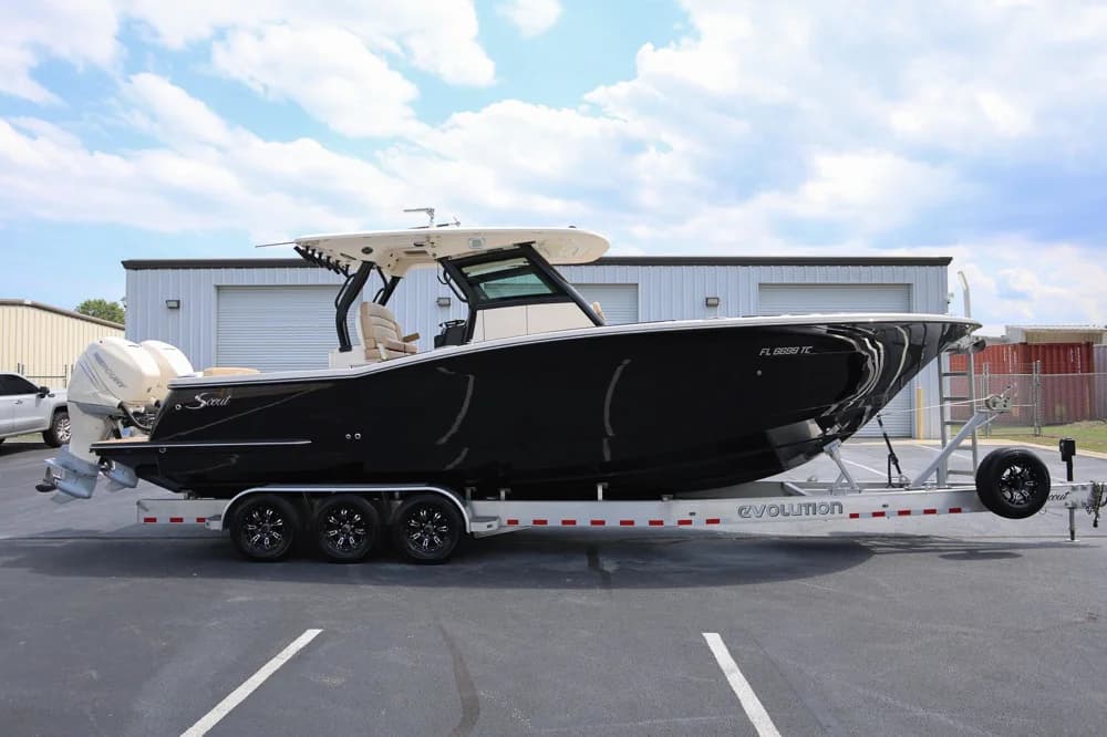 2022 Scout 330 LXF