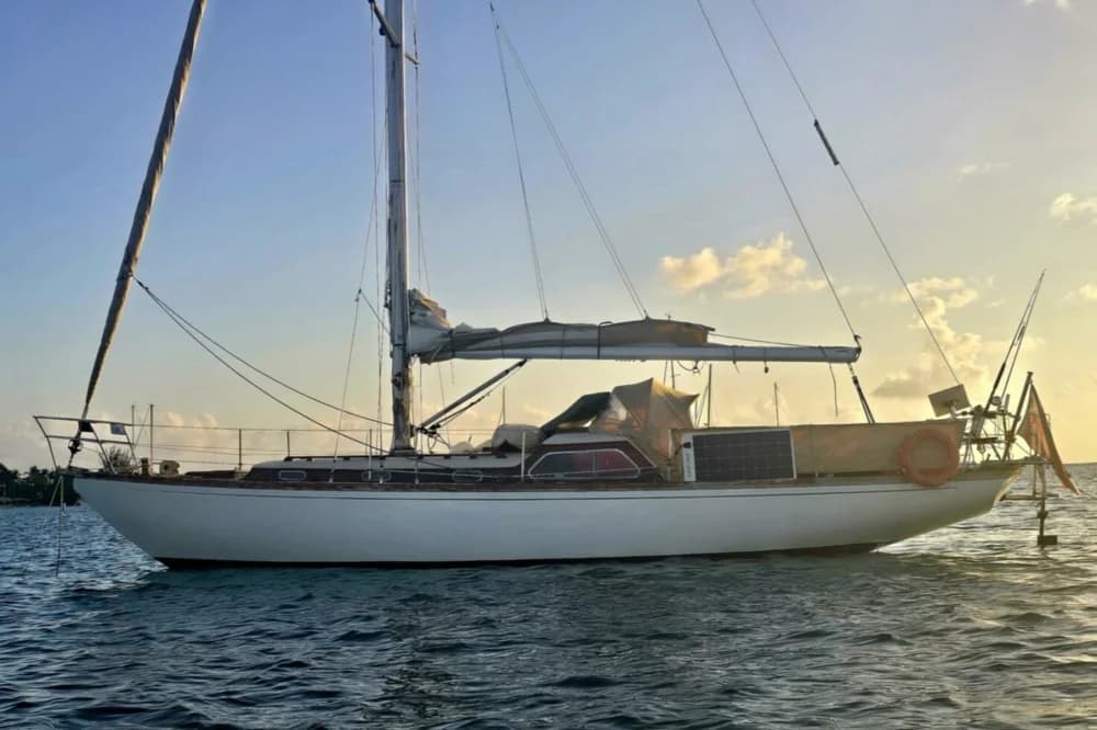 1963 Camper & Nicholsons 36