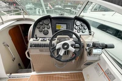 2008 Cruisers Yachts 300 CXi Express | 9m 3