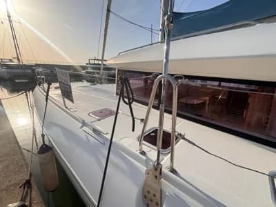 2010 Lagoon 421 Boat for Sale in Barcelona 3