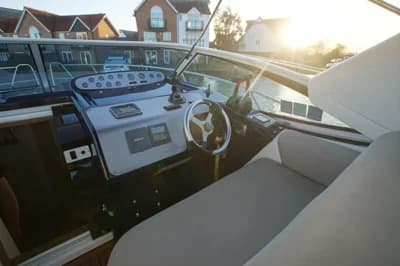 2002 Sealine S34 Boat for Sale in Lincoln 5