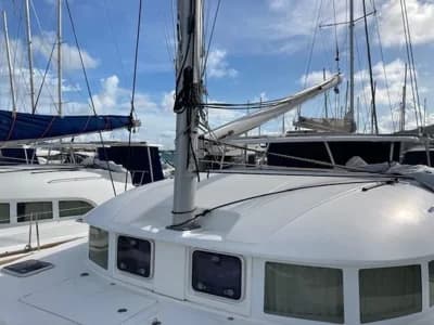 Lagoon 380 3