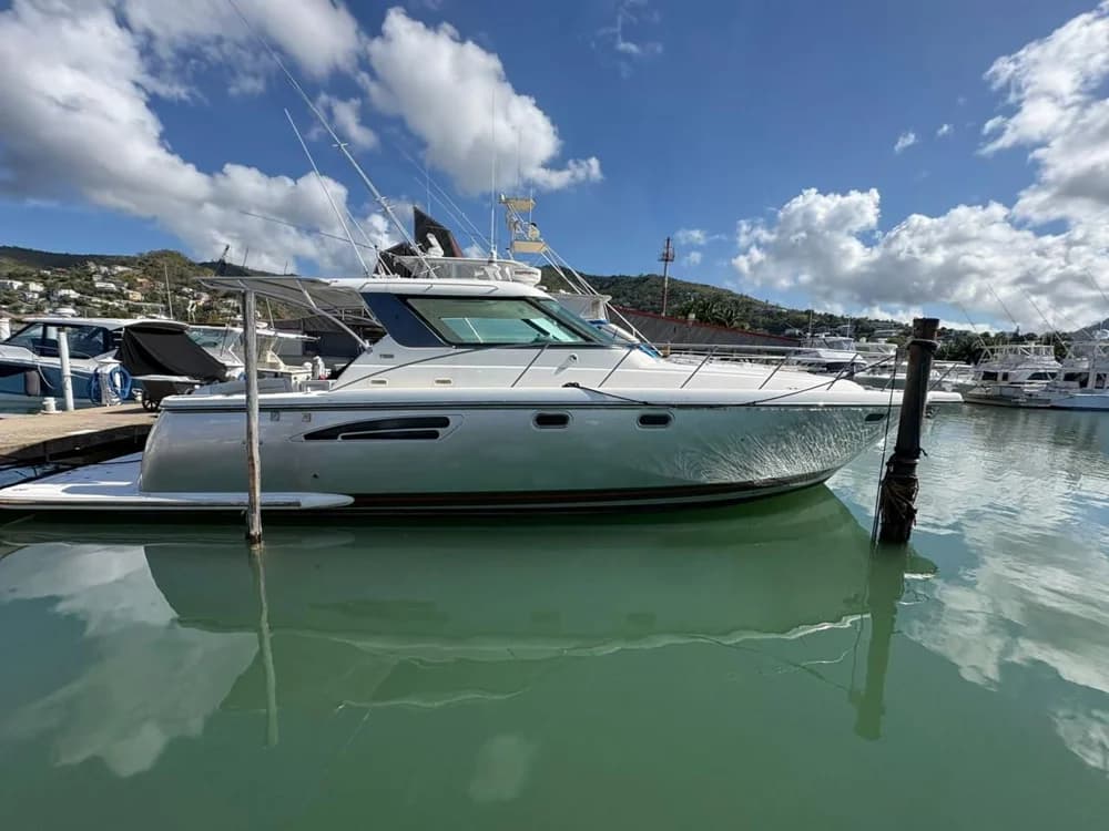 2004 Tiara Yachts 44 Sovran | 44 ft