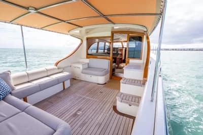2018 Palm Beach Motor Yachts PB50 2