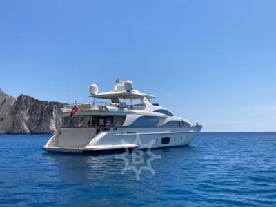 2008 Azimut 105 | 88.6 ft 3