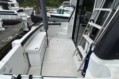 1993 Carver 370 Voyager | 37 ft 3