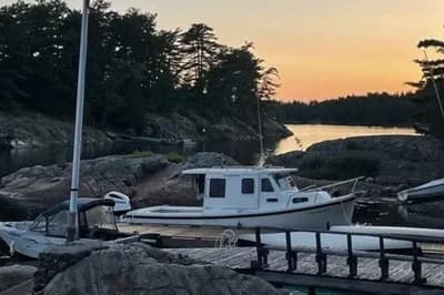 2020 Rosborough RF-246 Custom Wheelhouse | 24 ft 2
