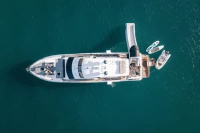2008 Dyna Laguna 77 | 77.8 ft 2
