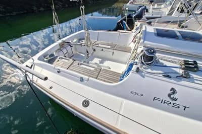 2012 Beneteau First 25.7 S | 8m 3
