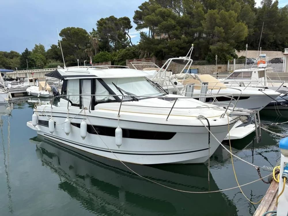2022 Jeanneau Merry Fisher 895 | 9m