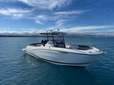2022 Jeanneau Cap Camarat 9.0 CC | 9m 2