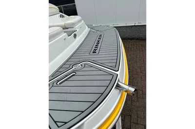 2010 Rinker 276 Captiva Cuddy | 9m 3