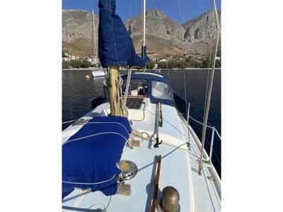 1976 Westerly 33 Boat for Sale in Leros 5