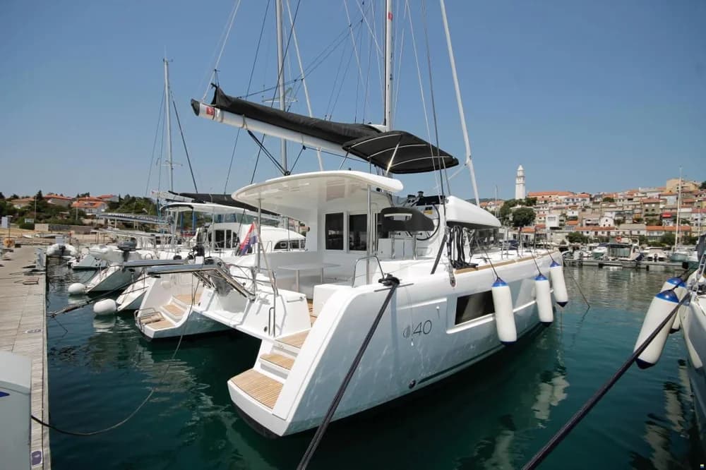 Lagoon 40