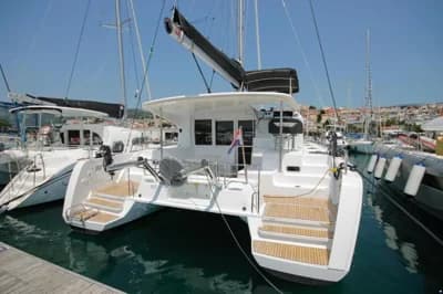 Lagoon 40 2