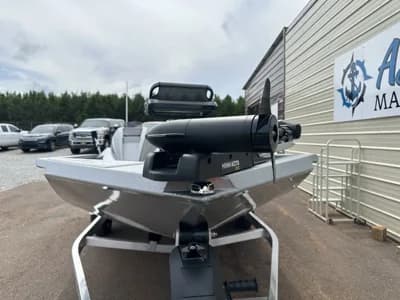 2027 Xpress Hyper-Lift Crappie Series H17 CRAPPIE 2