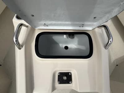 2027 Xpress H20B Bay 3