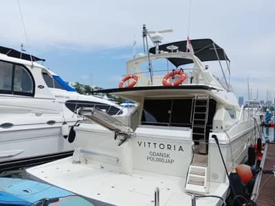 1995 Ferretti Yachts 175 | 60.4 ft 2