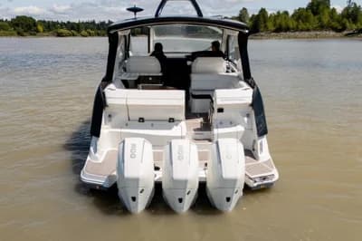 2022 Sea Ray Sundancer 370 Outboard | 39.8 ft 3