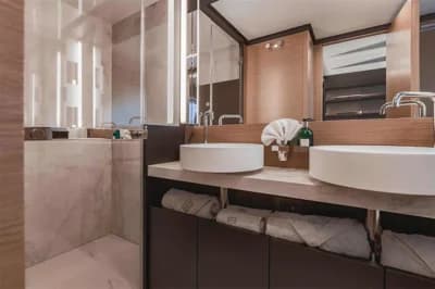 2019 Ferretti Yachts 780 | 79ft 3