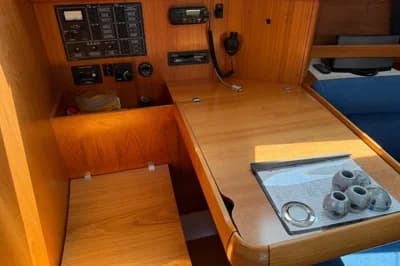 2000 Jeanneau Sun Odyssey 37 | 37.4 ft 3