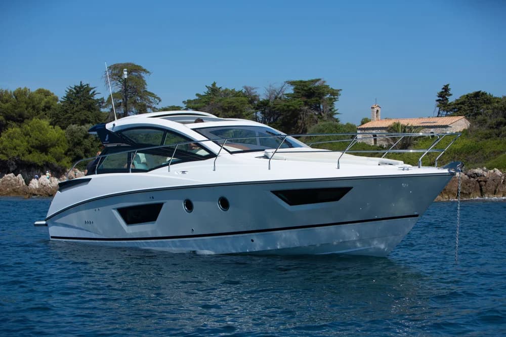 2019 Beneteau Gran Turismo 40 | 41.7 ft