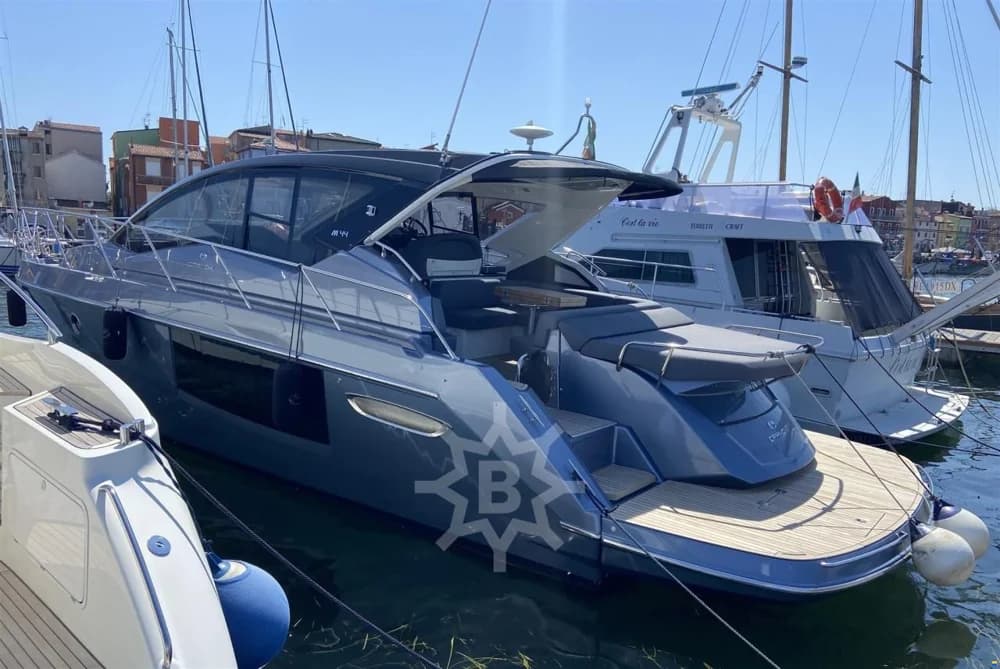Cranchi M44 HT