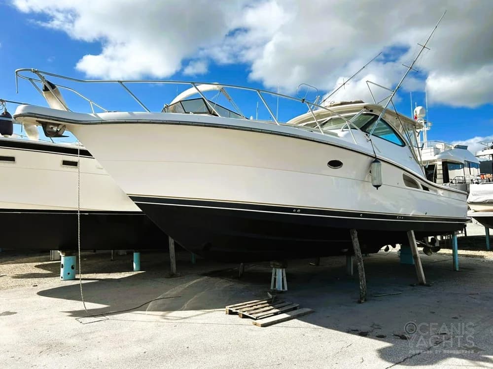 2005 Tiara Yachts 4200 Open