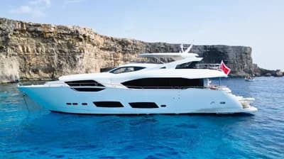2018 Sunseeker 95 Yacht 2