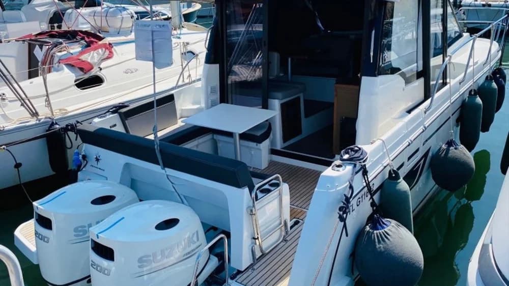 2020 Jeanneau Merry Fisher 895