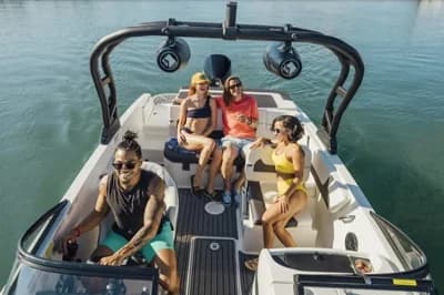 2026 Bayliner VR6 Bowrider OB 2