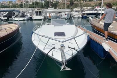 2001 SeaVee 340i Cuddy 2