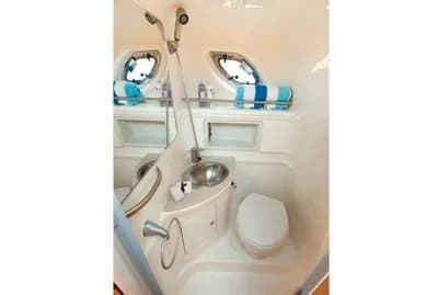 2012 Sea Ray 305 Sundancer 3