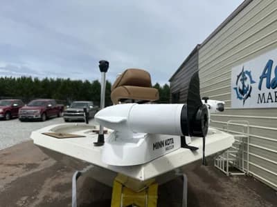 2027 Xpress H20B Bay 2